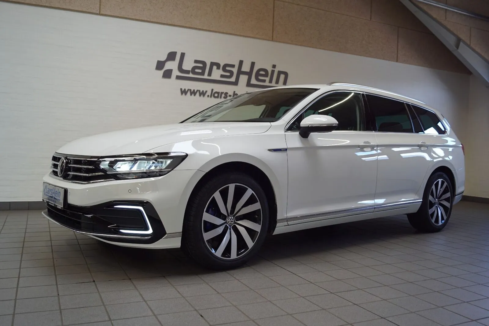 Volkswagen Passat 1,4 GTE Variant DSG 5d Image 2