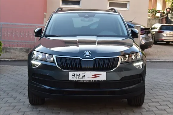 Škoda Karoq 1.6 TDI, ACC, Lane Assist - Style Image 2