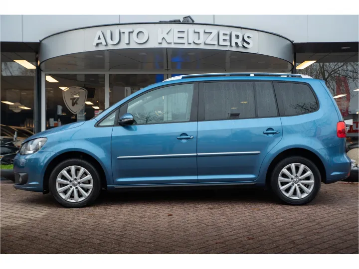 Volkswagen Touran 2.0 TDI Comfortline BlueMotion 7  Image 3