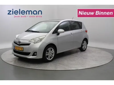 Toyota Verso-S 1.3 VVT-I Dynamic Panorama Navi Clima Camera